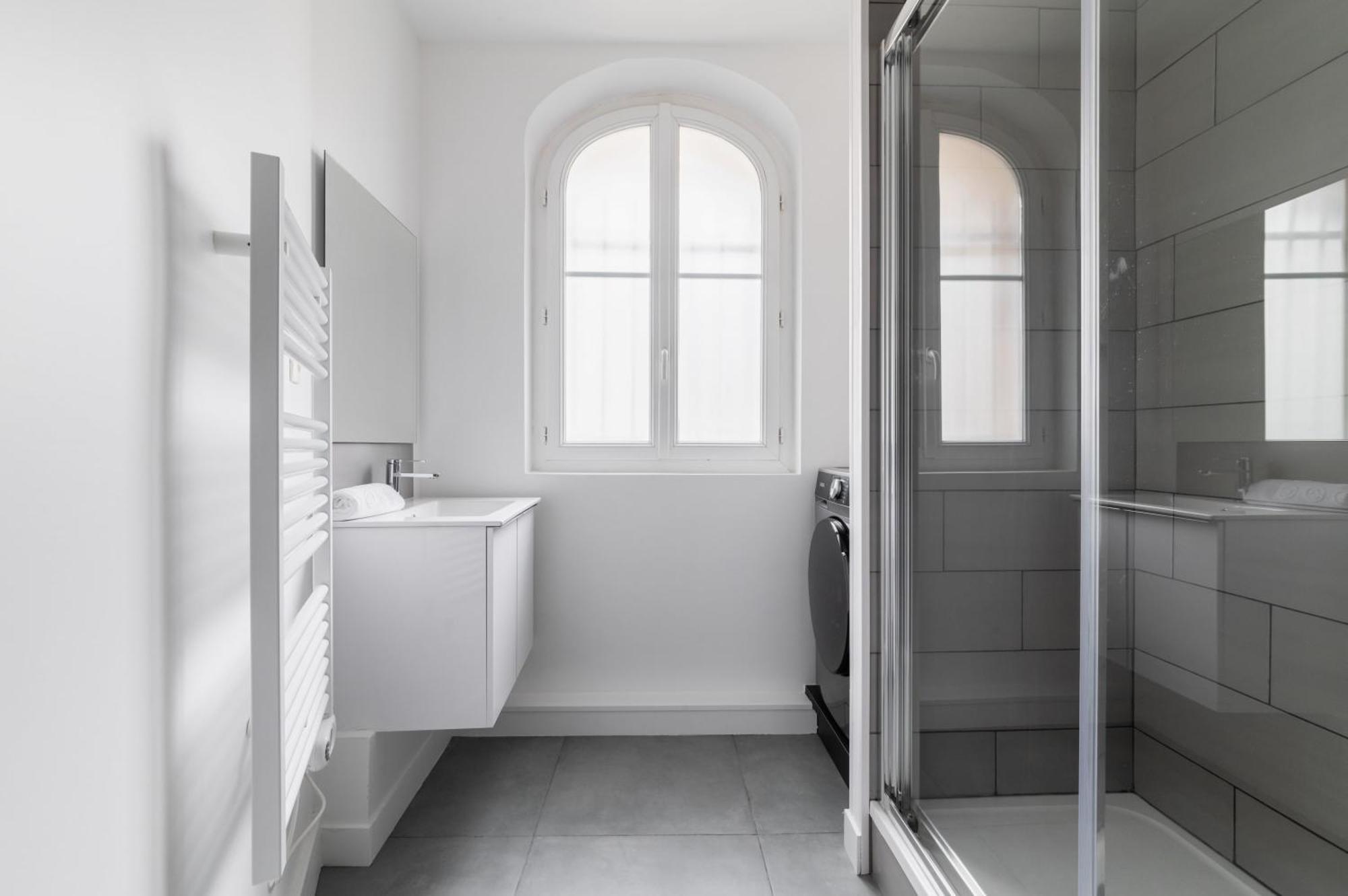 Appartement 2 Pieces Refait Neuf Centre - 19 - 4p - Flat-guest Paris